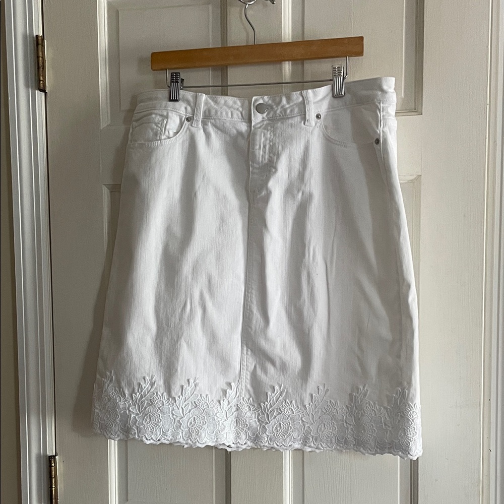 Westport White Skirt with Floral Embroidery